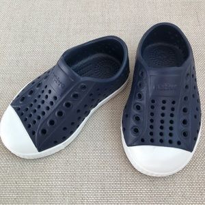 Native Jefferson Shoes Toddler Size 5 in Regatta Blue Excellent Used Condition